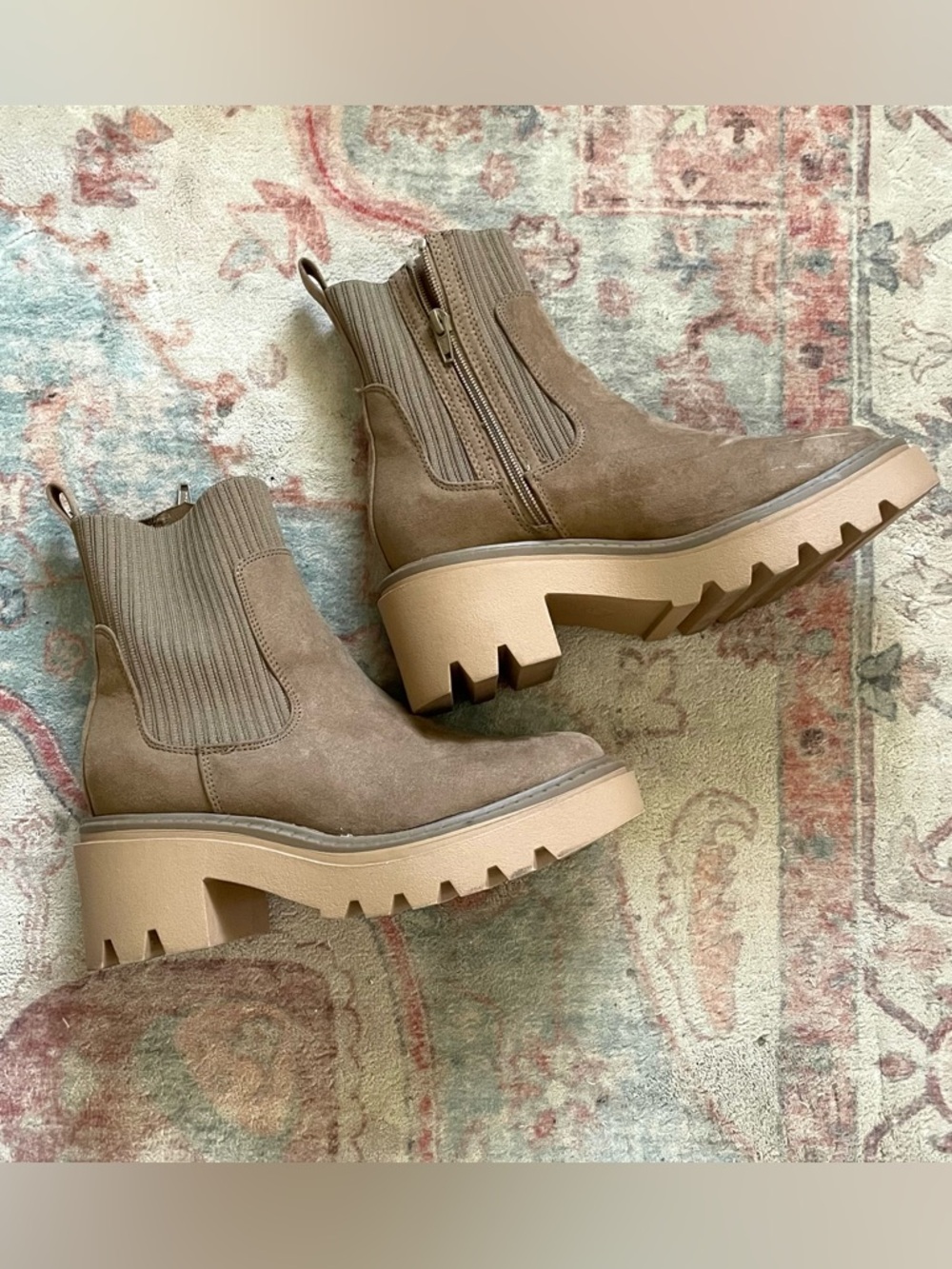 Universal Thread “Kyrie” Tan Chunky Chelsea Bootie with Ribbed Ankle